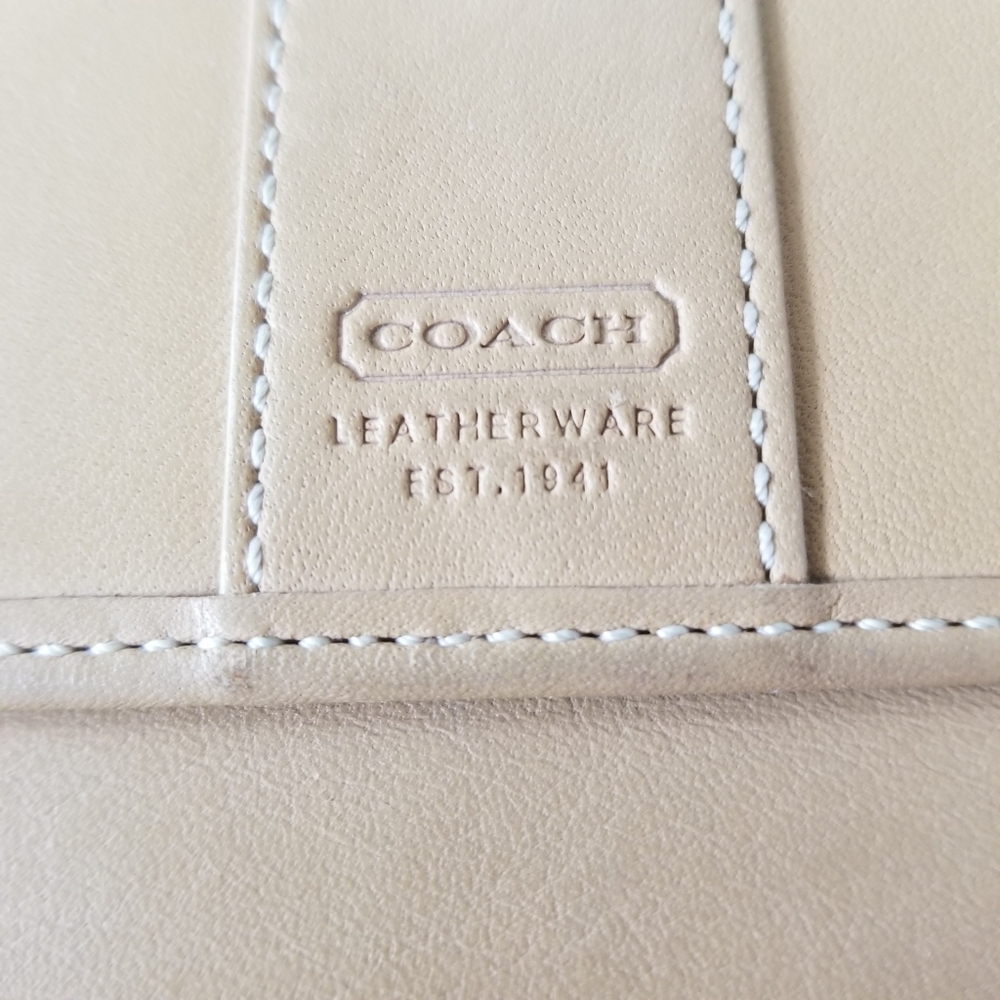 Vintage Coach Legacy Leather Tri-Fold Wallet Signature C Lining - Picture 5 of 16